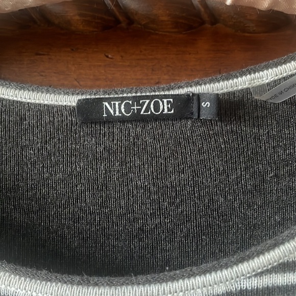 VGUC NIC & ZOE sweater - Picture 2 of 5